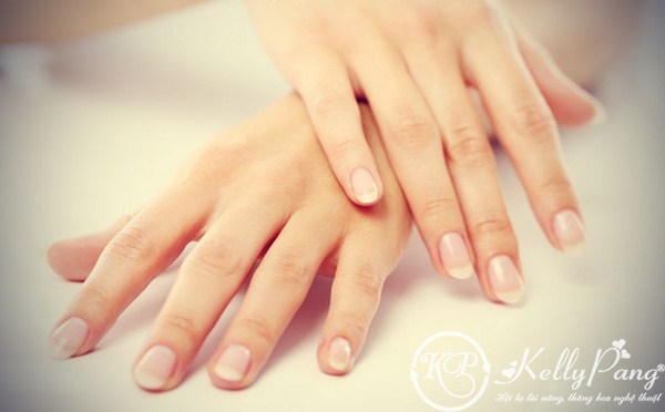 10-Tips-to-Take-Good-Care-of-Your-Nails-3 (Copy)