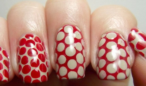 A-Big-Polka-Enchanting-Red-Nail-Designs-for-Women-Copy