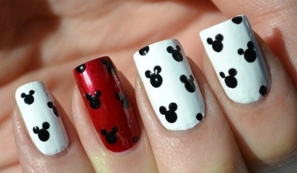 KellyPang Blog – White-Red-Miki-Mouse-Disney-Nail-Art-476×339-Copy