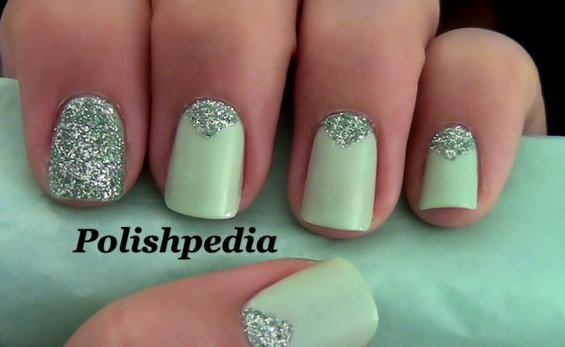 triangle-nails-with-glitter-Copy
