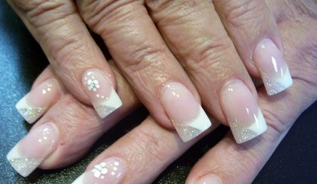 Wedding-Nail-Design-Manicure-Befor-Marriage-1024x768-Copy