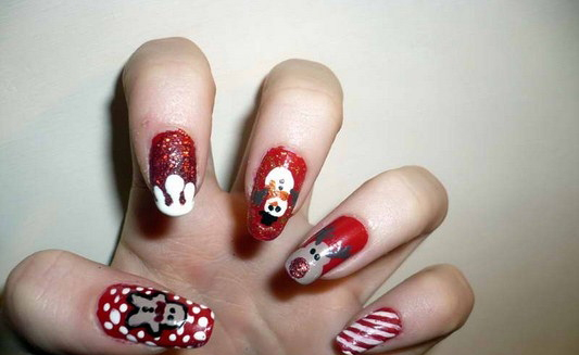 Christmas-Nail-Art-Designs-With-Colorful-Motif-Copy