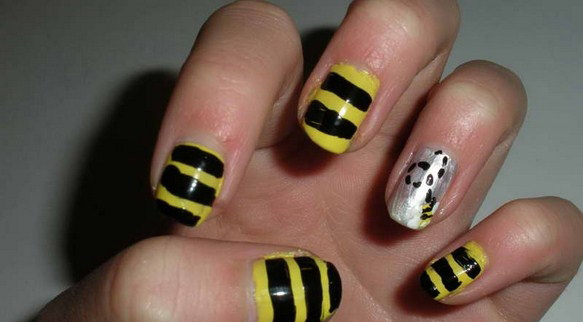 Cute-Nail-Designs-Easy-With-Bee-Motif-Copy