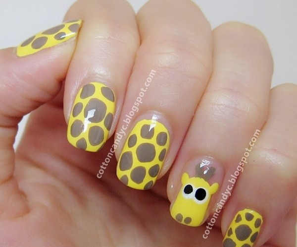 Cute-Giraffe-Nail-Art-Manicure-How-To-Style-Tutorial-0-Copy