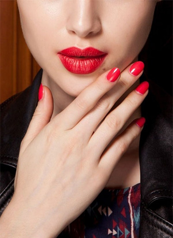 Simple-Red-Nail-Art-Designs-Ideas-For-Girls-2013-2014-3-Copy