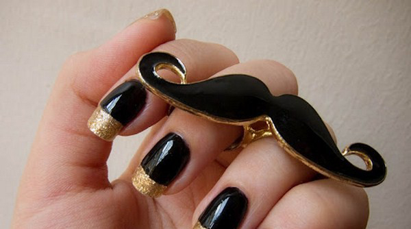 it-s-my-life-nail-art-black-gold-tipped-french-mani-style-dnail.in-Copy