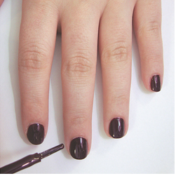 Nail-Art-Tutorial-Purple-Leaves-Nails-Step-1