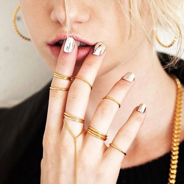 Silver-chrome-nails-and-dainty-gold-rings-Luv-AJ (Copy)