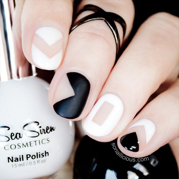 black-and-white-negative-space-nails (Copy)