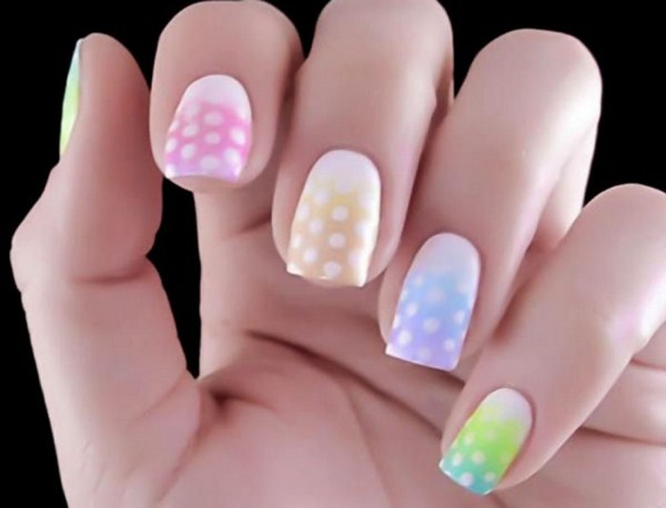 pastel-rainbow-gradient-dotted-easter-nails (Copy)