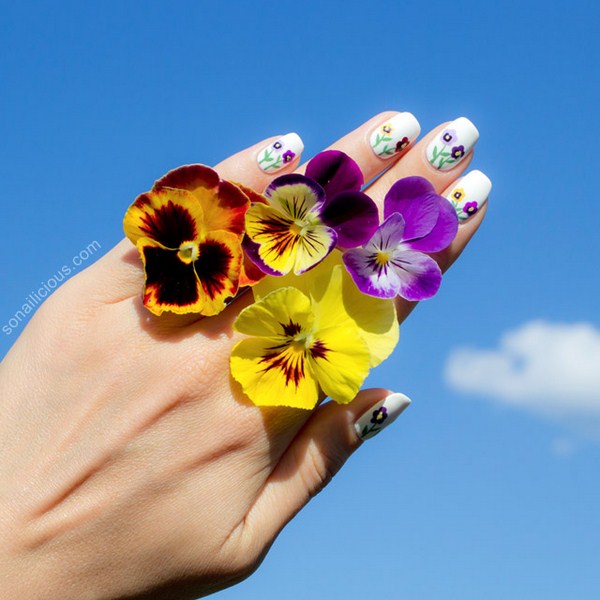pansy-flower-nail-art (Copy)