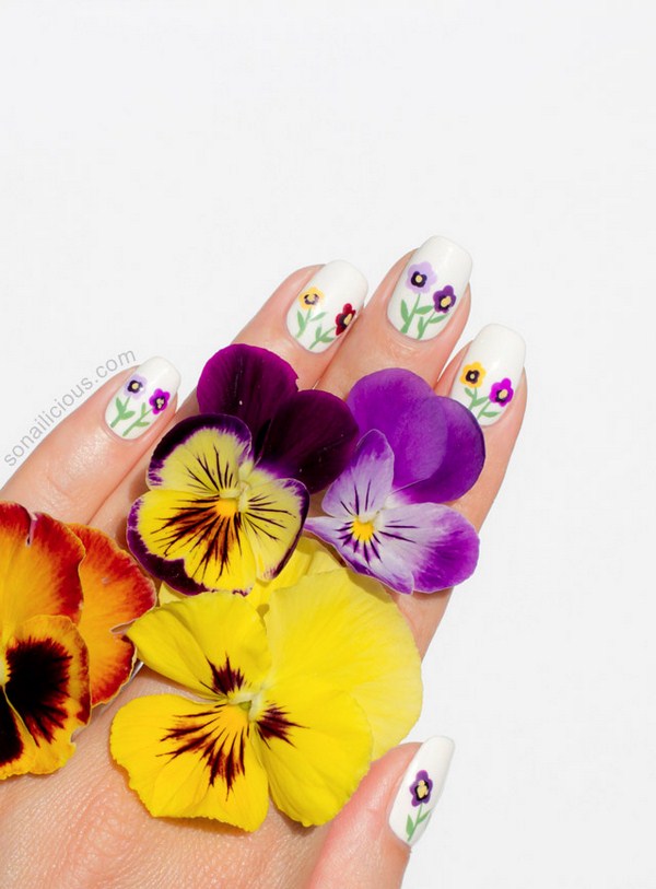 pansy-flower-nails (Copy)