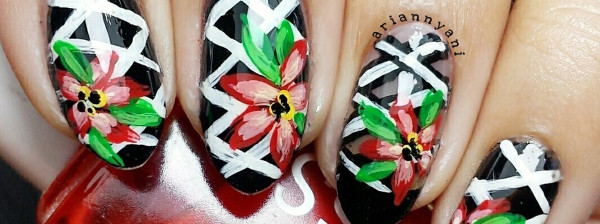 red-flower-nails (1)