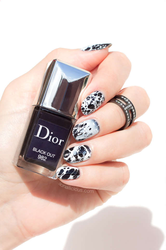 black-and-white-nails-marble-nails