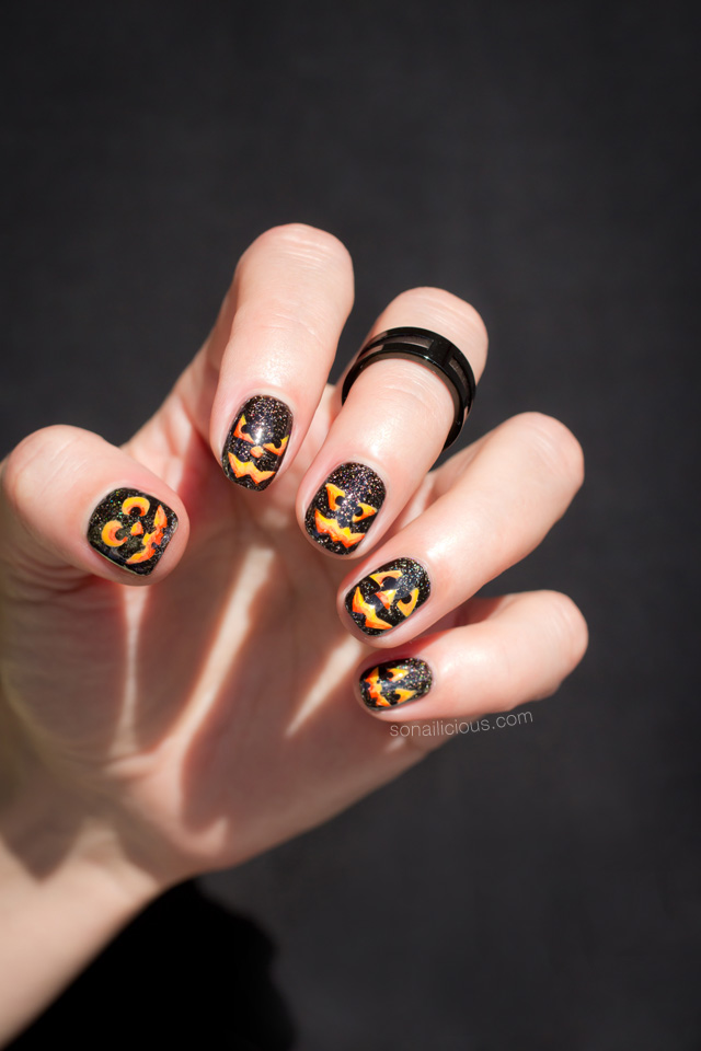 pumpkin-nails-halloween-nail-art