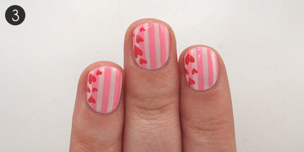 try-simple-striped-valentines-day-nail-art_227556