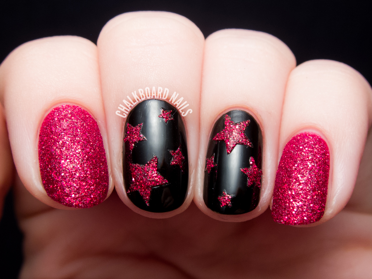 red-textured-stars-nail-art-3