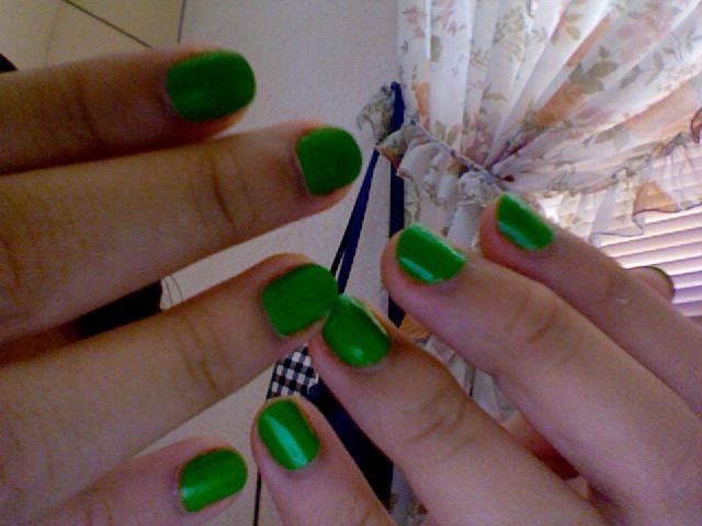 Apple-Green-Nails-nails-22611137-640-480