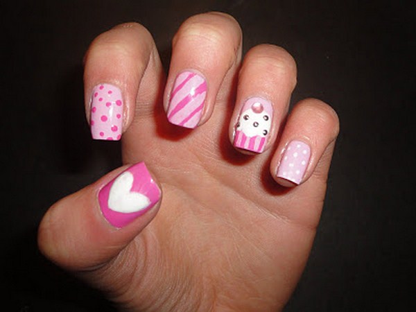 Cute cupcake nail design (Copy)