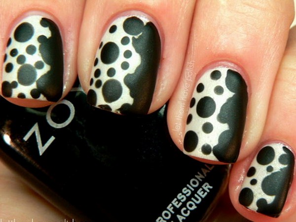 beautiful-black-and-white-nails (Copy)