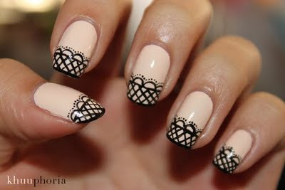 black-lace-bridal-nails