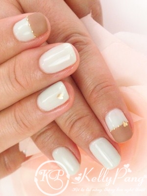 embedded_baby-blue-and-taupe-nails1 (Copy)