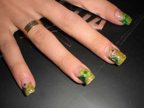 green-nail-art