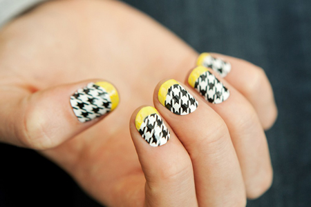 Các Kiểu Trang Trí Nail Màu Neon