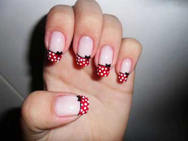 polka-dot-christmas-french-nails-art-red-christmas-french-manicure-nail-art-f82866-s (Copy)